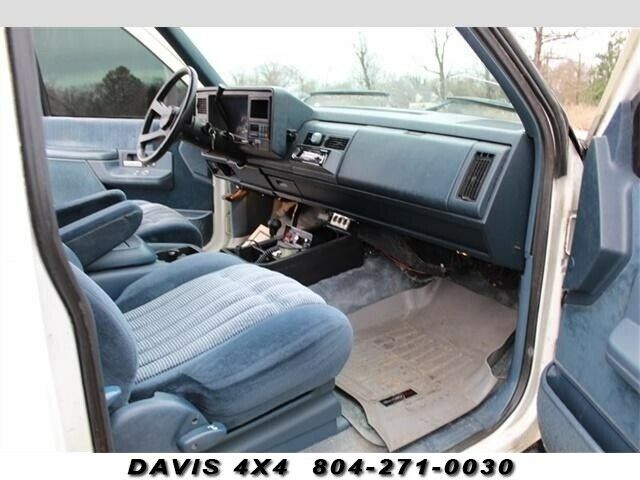 1994 Chevrolet Blazer Tahoe 4X4 - photo 10
