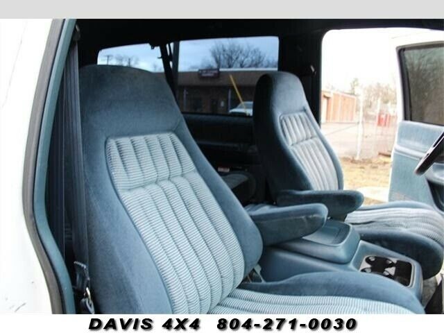 1994 Chevrolet Blazer Tahoe 4X4 - photo 11