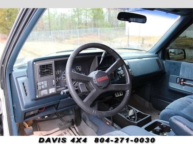 1994 Chevrolet Blazer Tahoe 4X4 - photo 8