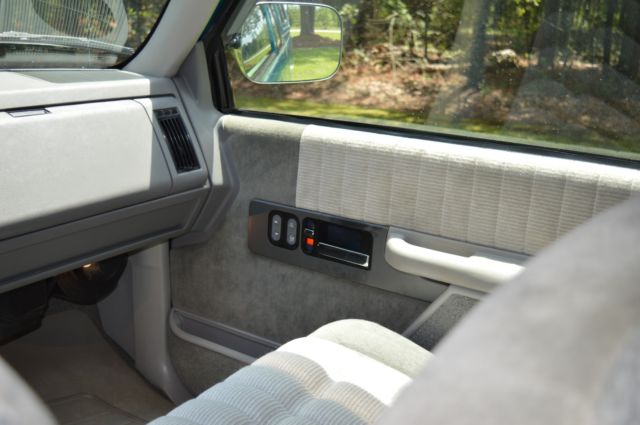 1994 Chevrolet C/K Pickup 1500 SILVERADO - photo 8