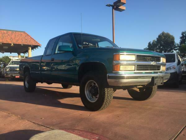1994 CHEVROLET C2500 194658 Miles GREEN EXTENDED CAB LONB BED V8, 5.7L AT 1994 Chevrolet C/K Pickup 2500 --