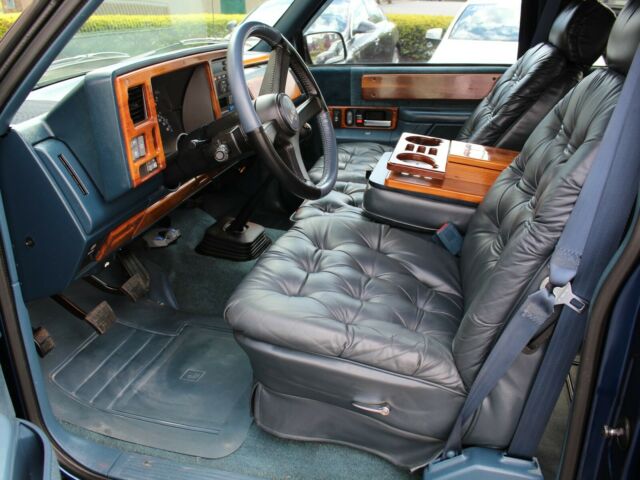 1994 Chevrolet C/K Pickup 3500 C3500 Silverado 4dr Crew Cab LB - photo 4