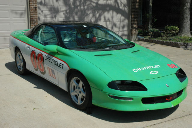 1994 Chevrolet Camaro - photo 2