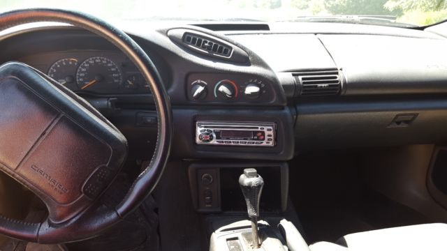 1994 Chevrolet Camaro - photo 10