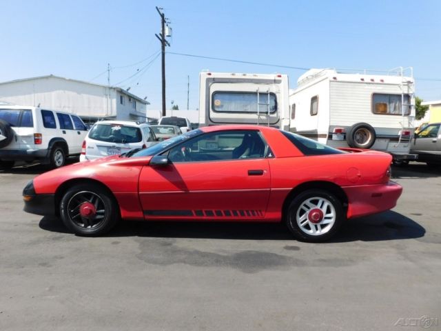 1994 Chevrolet Camaro - photo 2