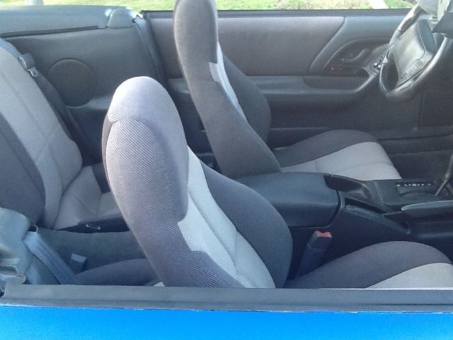 1994 Chevrolet Camaro Z28 convertible - photo 2