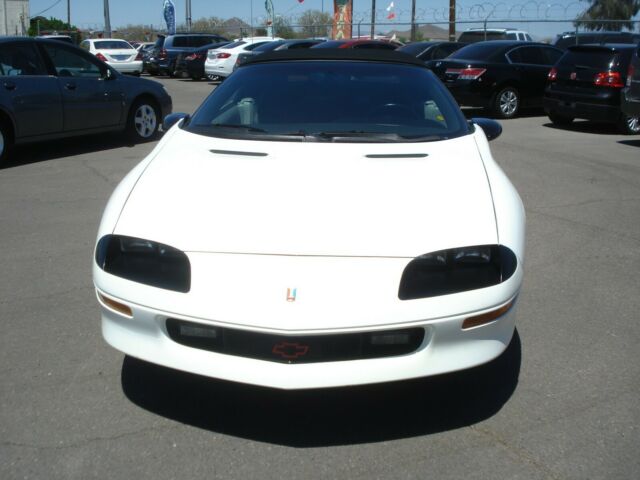 1994 Chevrolet Camaro - photo 2