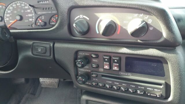 1994 Chevrolet Camaro Convertible - photo 13