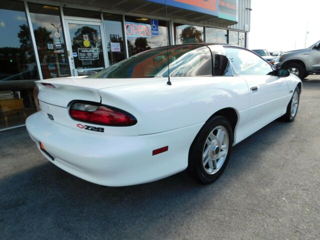 1994 Chevrolet Camaro Z28 - photo 3