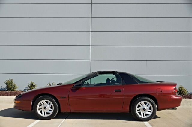 1994 Chevrolet Camaro Z28 LT1 * LOW 37k Miles * V8 5.7L * NO RESERVE - photo 5