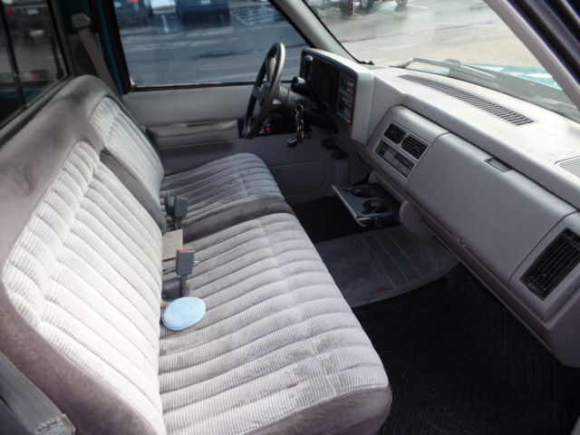 1994 Chevrolet C/K Pickup 1500 - photo 8