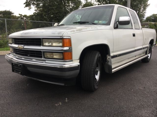 1994 CHEVROLET CK 1500 EXTENDED CAB 4X2 SILVERADO 90,000 ACTUAL MILES NO RESERVE 1994 Chevrolet C/K Pickup 1500 SILVERAO