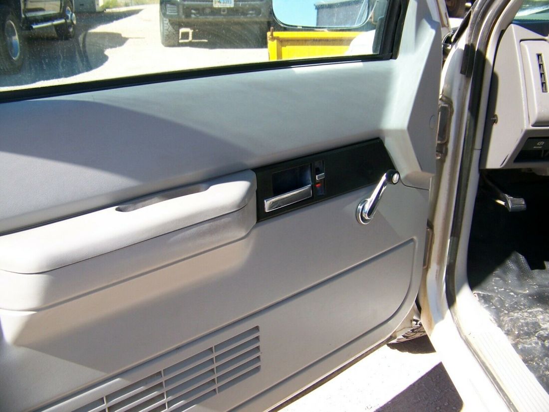 1994 Chevrolet C/K Pickup 1500 CK - photo 10
