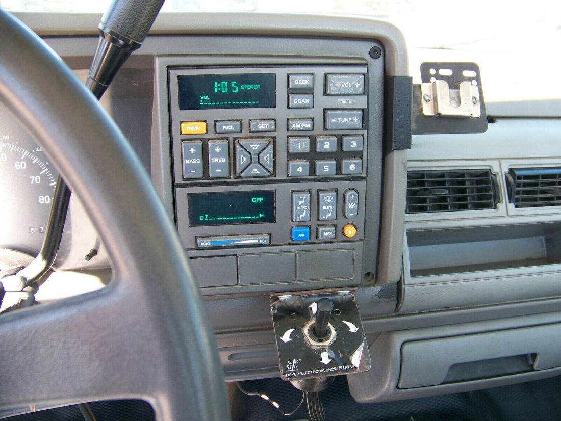 1994 Chevrolet C/K Pickup 1500 CK - photo 12