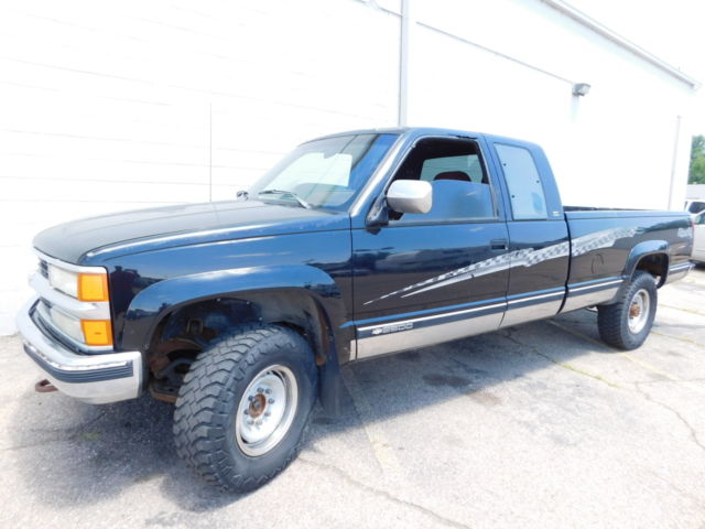 1994 Chevrolet C/K Pickup 2500 - photo 3