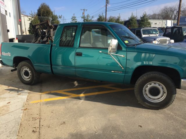 1994 Chevrolet C/K Pickup 1500 Base Extended Cab Pickup 2-Door - photo 11