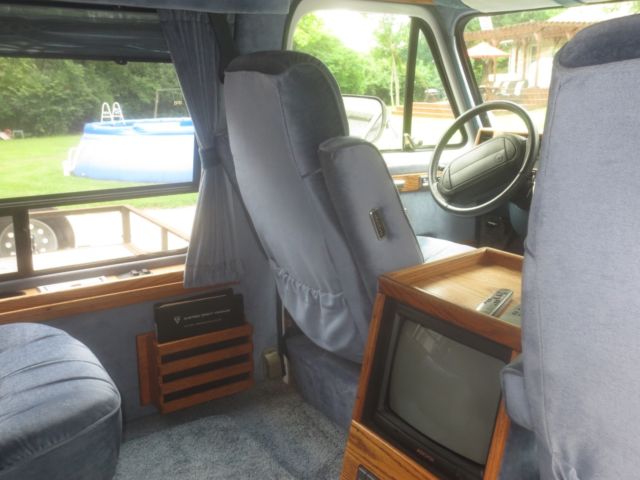 1994 Chevrolet G20 Van Custom Craft - photo 11