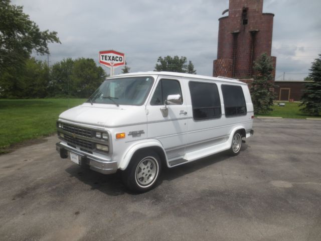 1994 Chevrolet G20 Van Custom Craft - photo 2
