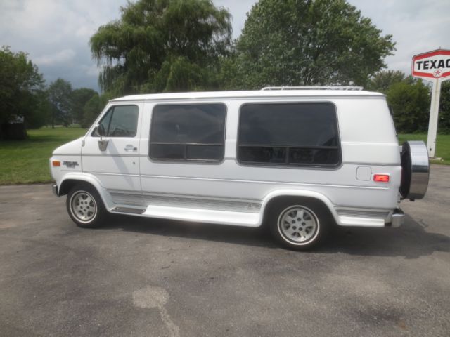 1994 Chevrolet G20 Van Custom Craft - photo 3