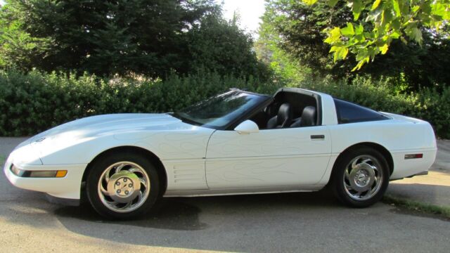 1994 Chevrolet Corvette 60K Original Miles Super clean 1994 Chevrolet Corvette deluxe