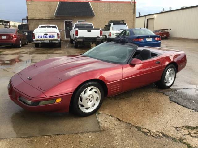 1994 Chevrolet Corvette Base 2dr Convertible Automatic 4-Speed RWD V8 5.7L 1994 Chevrolet Corvette Base 2dr Convertible