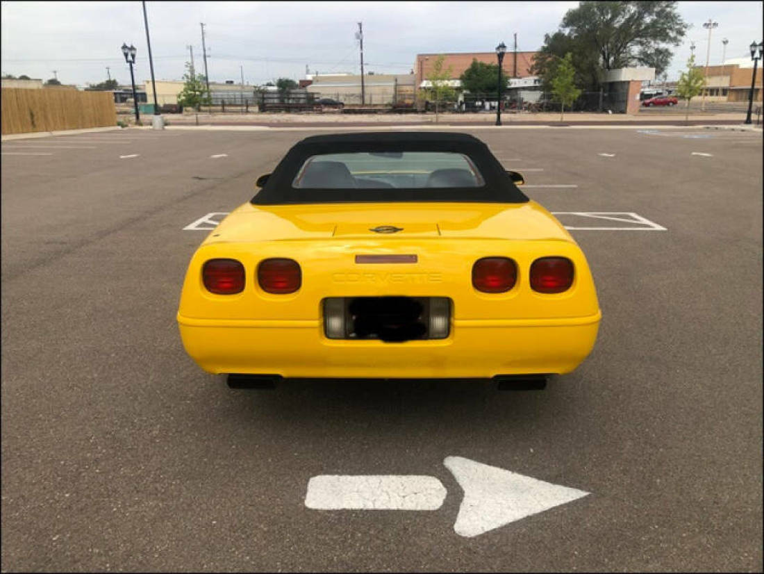 1994 Chevrolet Corvette Base 2dr Convertible - photo 2