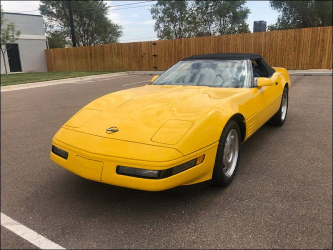 1994 Chevrolet Corvette Base 2dr Convertible - photo 3