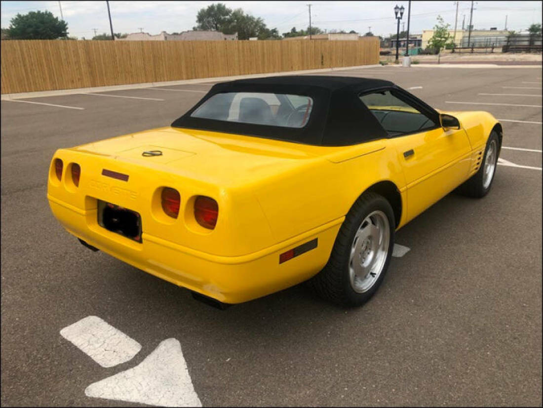 1994 Chevrolet Corvette Base 2dr Convertible - photo 7