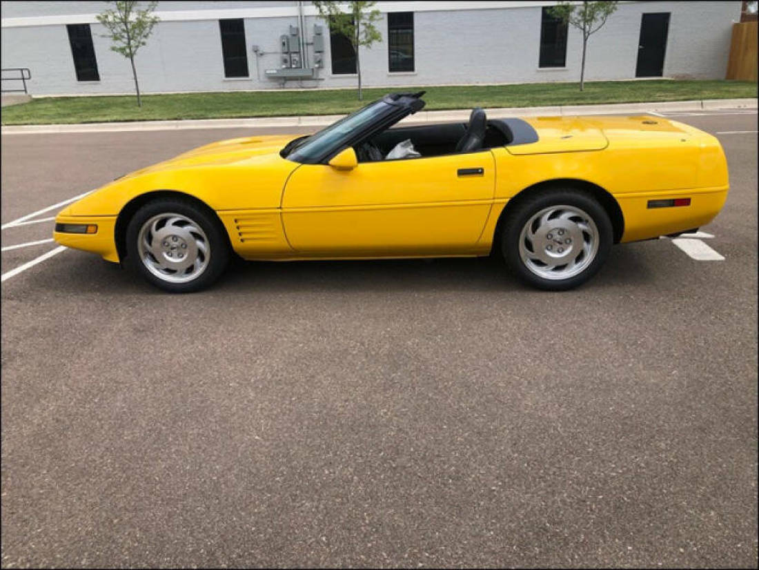1994 Chevrolet Corvette Base 2dr Convertible - photo 9