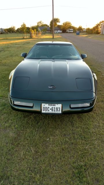 1994 Chevrolet Corvette Base Hatchback 2-Door - photo 2