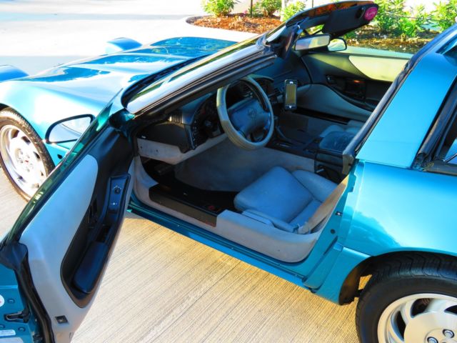 1994 Chevrolet Corvette Base Hatchback 2-Door - photo 4
