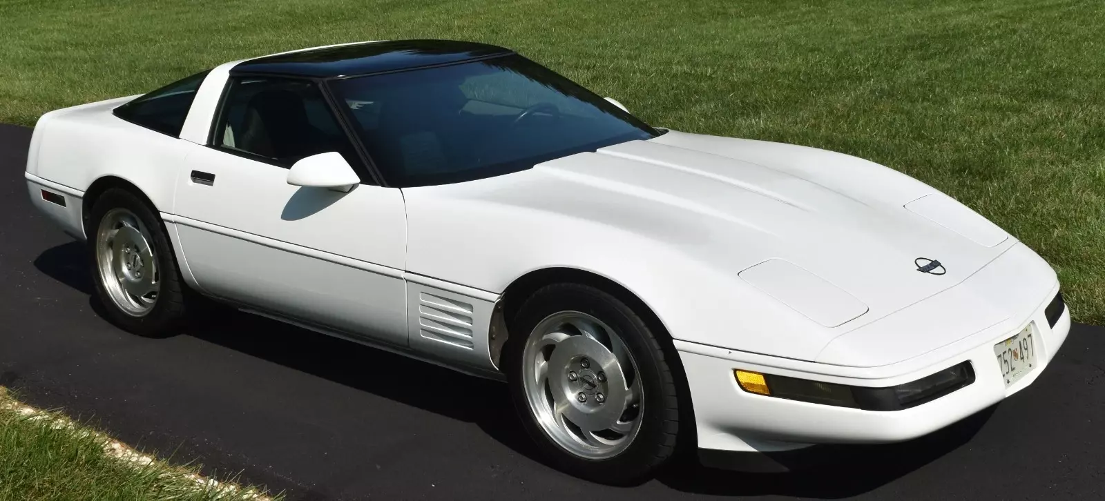 1994 Chevrolet Corvette C4 5.7 Litre 300 HP 6 Speed Excellent Condition 1994 Chevrolet Corvette C4 5.7 L 6-Speed Manual Ex Cond