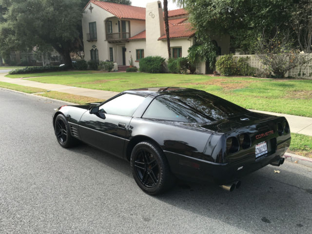 1994 Chevrolet Corvette Base Hatchback 2-Door - photo 4