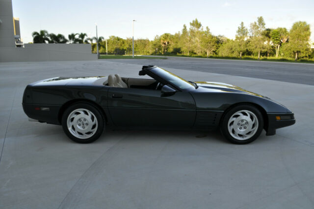 1994 Chevrolet Corvette Convertible - photo 7