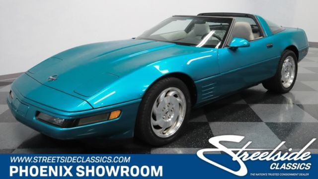 1994 Chevrolet Corvette Coupe 5.7 Liter V8 Automatic Classic Vintage Collector 1994 Chevrolet Corvette --