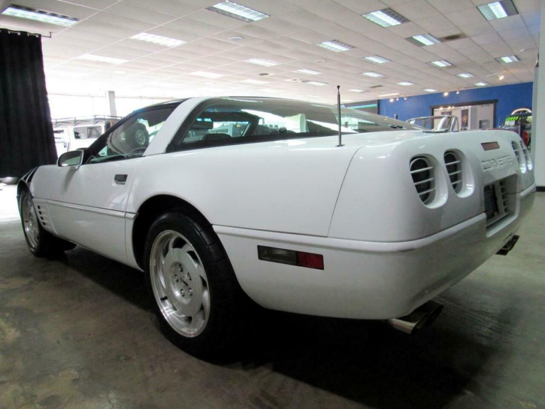 1994 Chevrolet Corvette Coupe - photo 4
