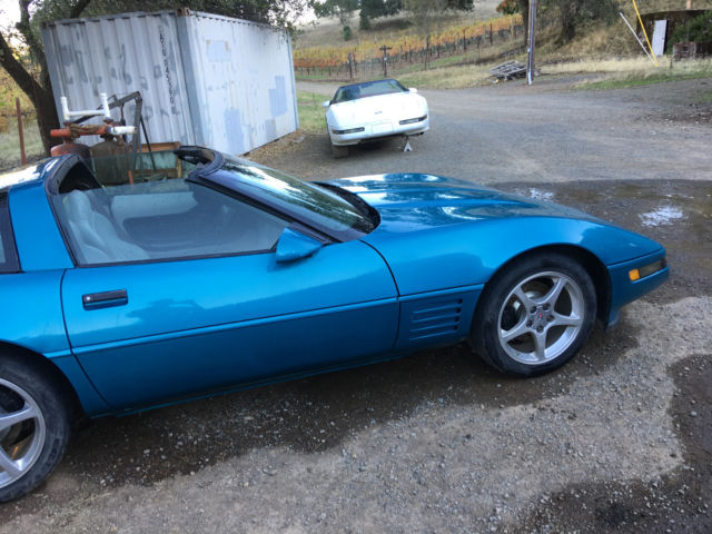 1994 Chevrolet Corvette 2dr Coupe Hatchback - photo 4