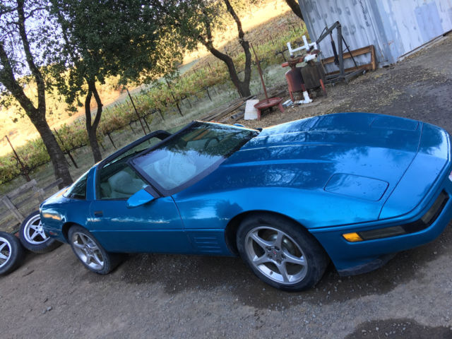 1994 Chevrolet Corvette 2dr Coupe Hatchback - photo 5