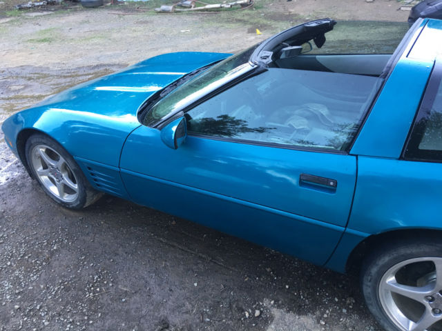 1994 Chevrolet Corvette 2dr Coupe Hatchback - photo 8