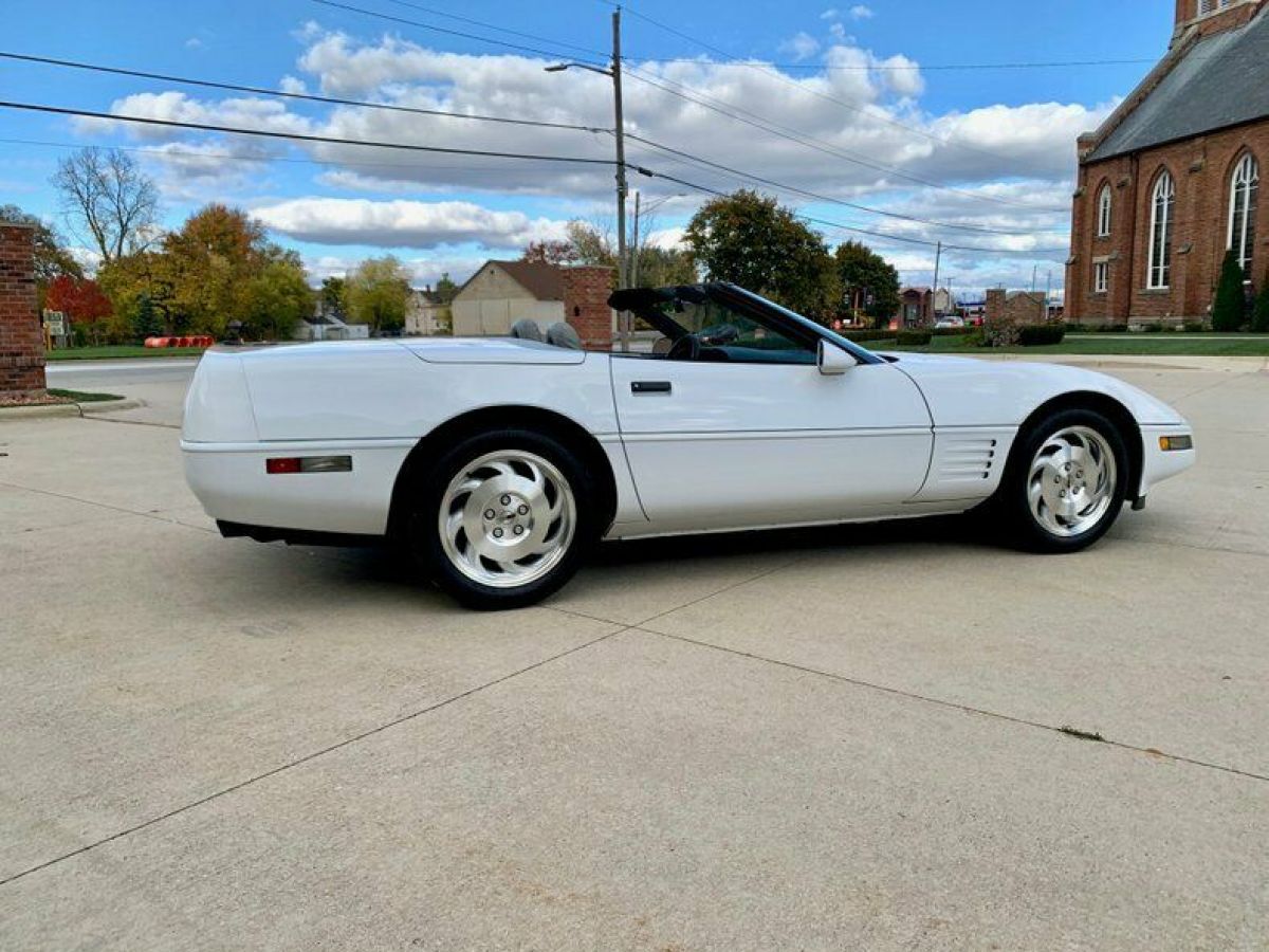 1994 Chevrolet Corvette - photo 8