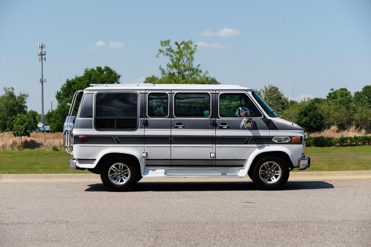 1994 Chevrolet G20 Van - photo 7