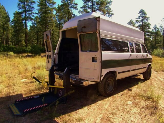 1994 Chevrolet G20 Van Sportvan - photo 12