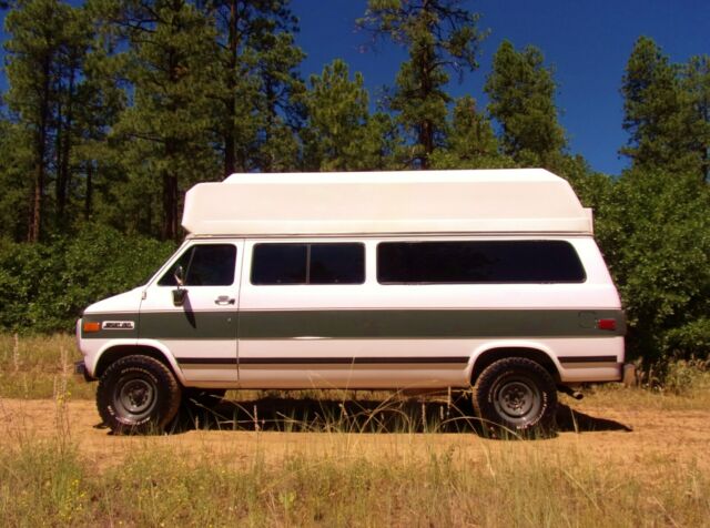 1994 Chevrolet G20 Van Sportvan - photo 2
