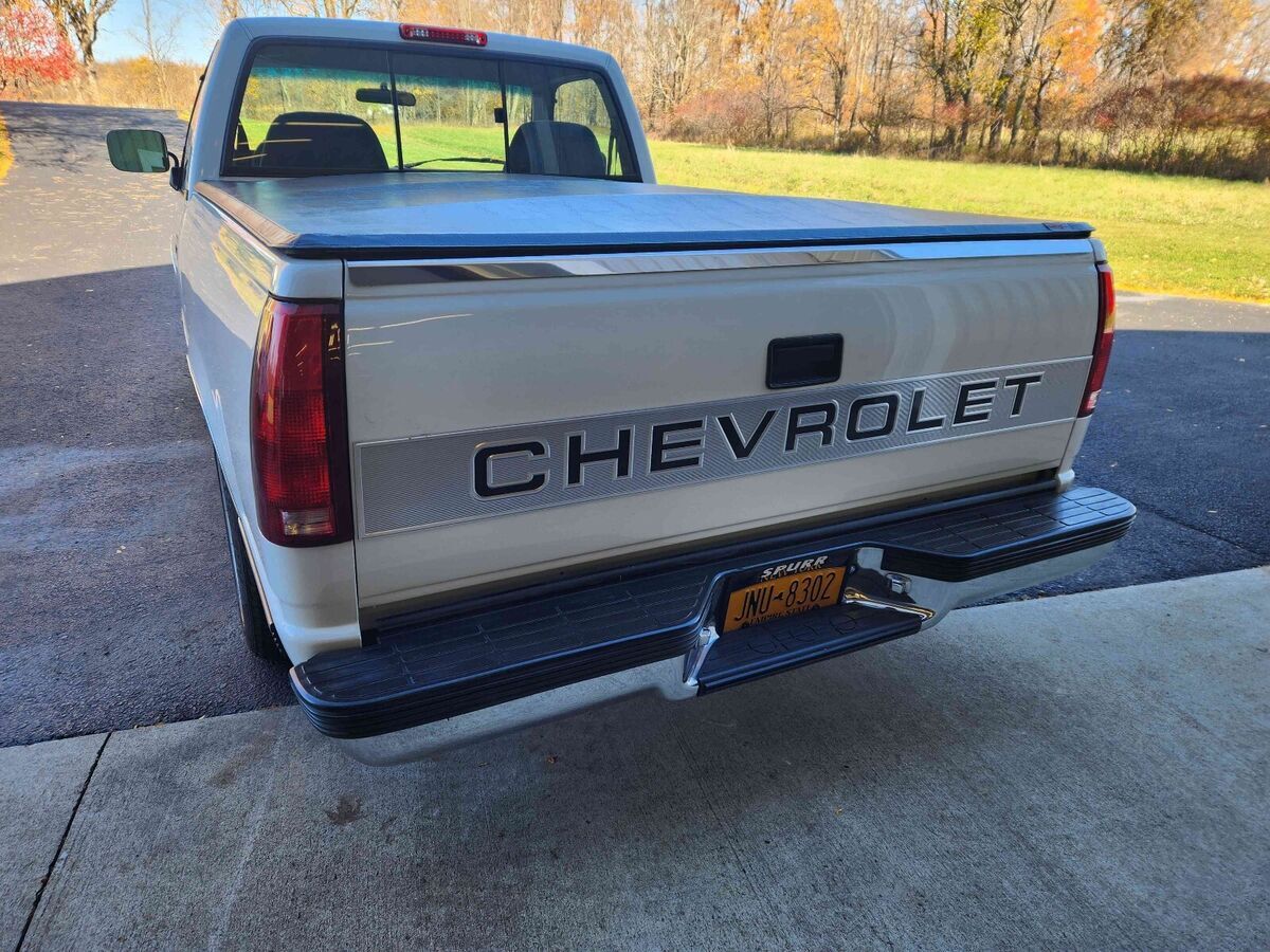 1994 Chevrolet C/K Pickup 1500 C1500 - photo 5