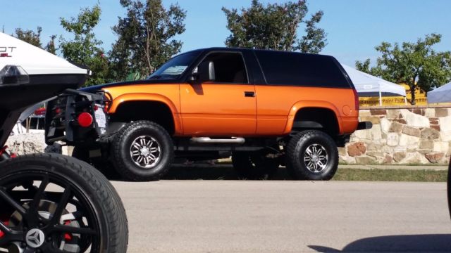 1994 Chevrolet K Blazer 4X4 CHEVROLET K BLAZER K1500 4X4 2 DOOR TAHOE - photo 2
