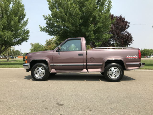 1994 CHEVROLET K1500 SILVERADO 5.7L 350 V/8 4X4 WITH ONLY 37.228 ACTUAL MILES 1994 Chevrolet C/K Pickup 1500 Short Bed