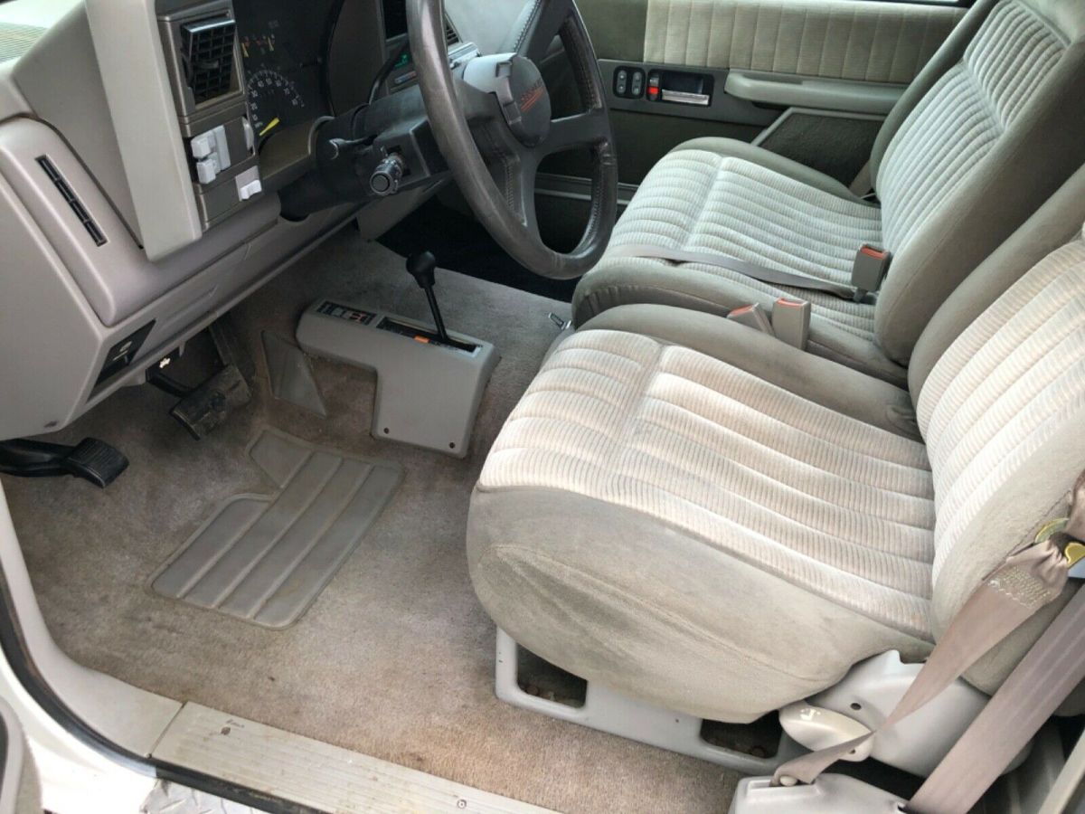 1994 Chevrolet C/K Pickup 1500 - photo 11
