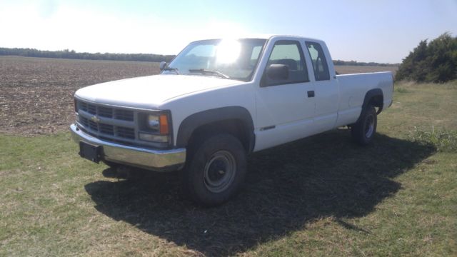 1994 Chevrolet k2500 4x4 6.5 Turbo diesel EXT cab 5 speed Low mile 1994 Chevrolet C/K Pickup 2500