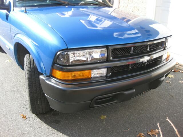 1994 Chevrolet S-10 LS - photo 2