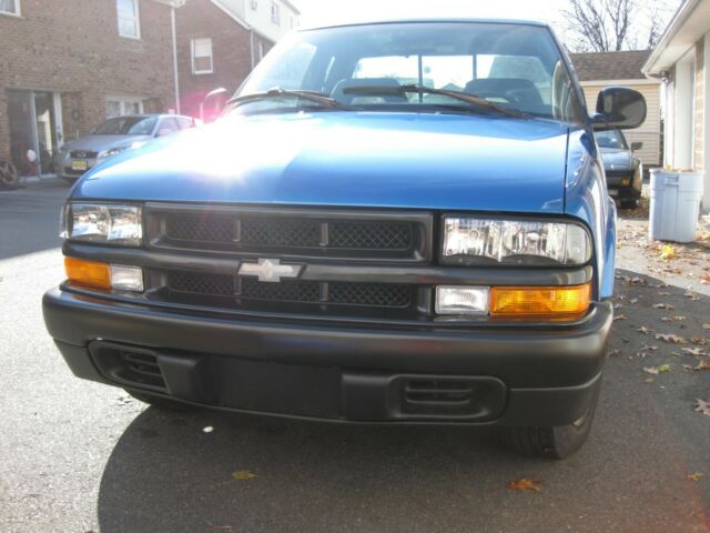 1994 Chevrolet S-10 LS - photo 3